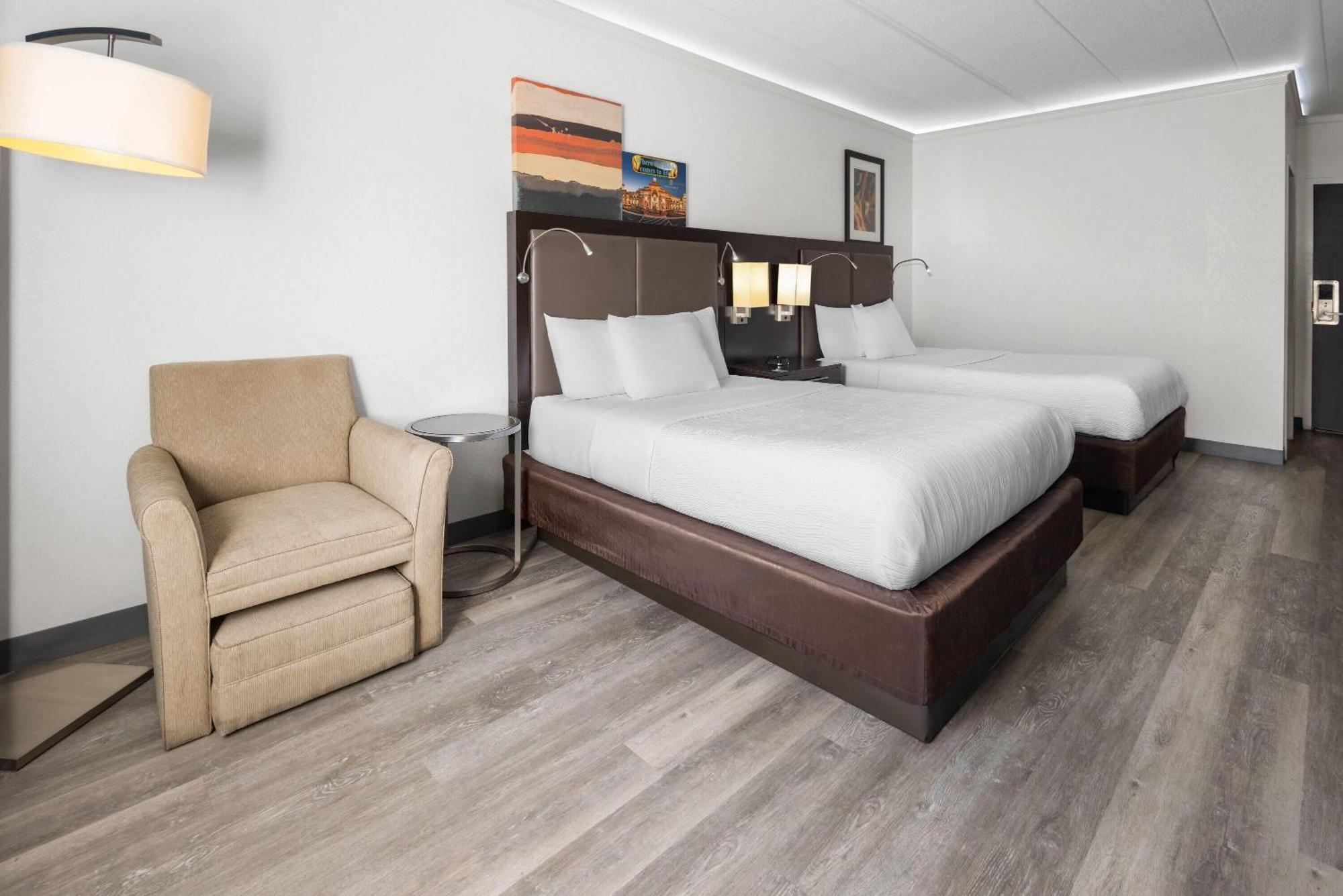 Queen Room Two Queen Beds Non-Smoking