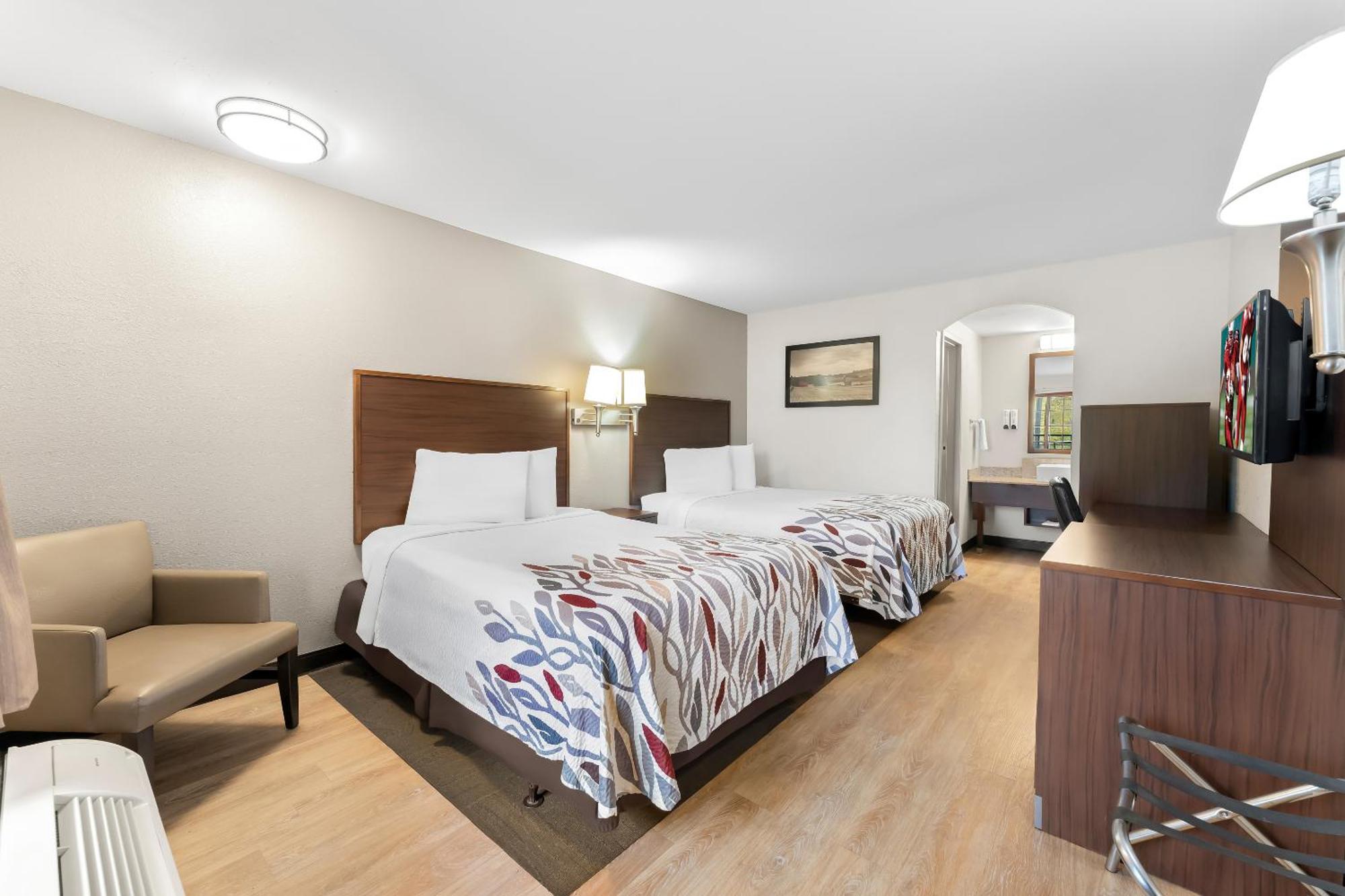 Deluxe Double Room with Two Double Beds - Non-Smoking,1742714762:JPEG