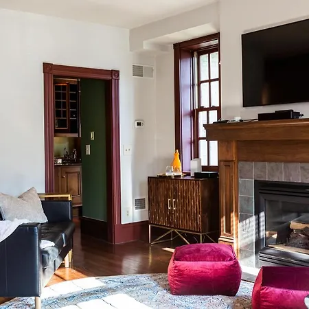East Vine Street Retreat - Historic 7Br In Dt Lanc Perf 4 Lrg Groups!-3