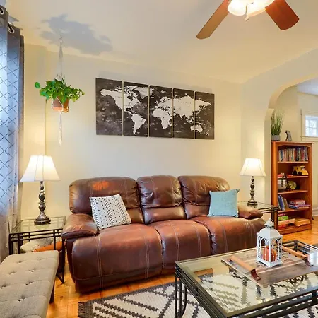 Rare City Home W/ Backyard Fire-Pit & Hot Tub-2