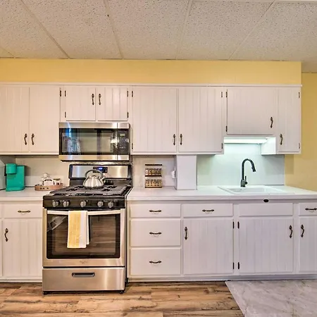 Central Lancaster Home Less Than 1 Mi To Downtown!-2