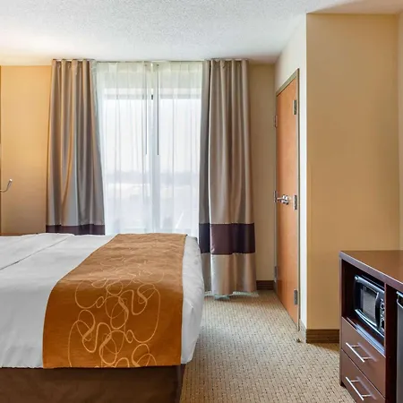 Comfort Suites Lancaster Amish Country-2