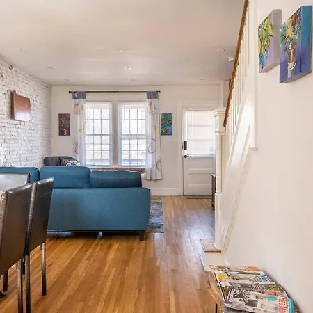 3 Minutes To Downtown W/Patio, Art, Fire Pit, Bbq-2