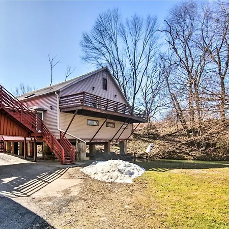 Creek Access & Deck: 'Runningwater' Lancaster Gem-3